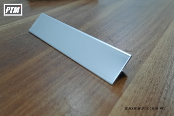 Hình ảnh nẹp inox t20